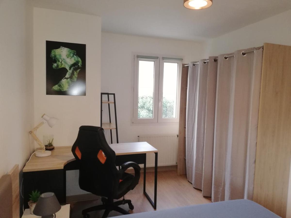 Grand T3 Avec Clim, Parking Et Terrasse Privative - Agen Daire Dış mekan fotoğraf